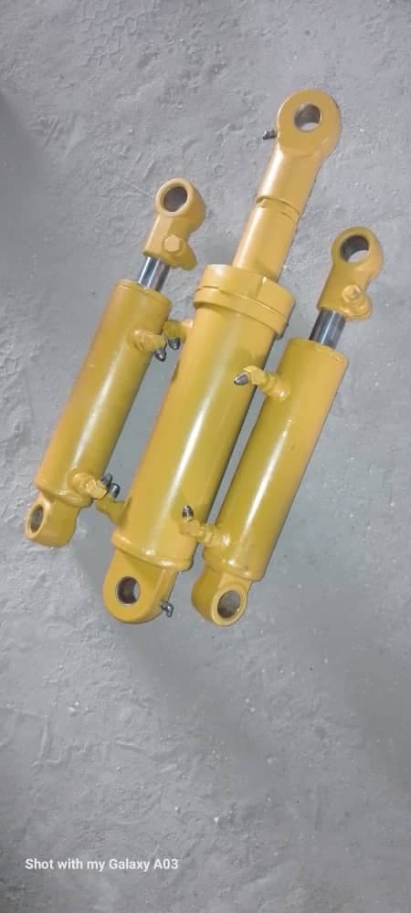 New hydraulic cylinders